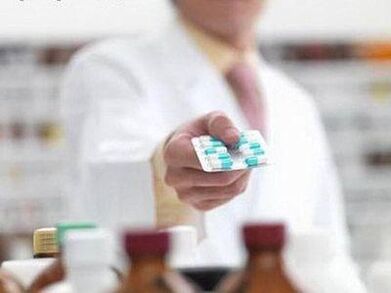 Na farmacia podes recoller medicamentos xenéricos para a prostatite, que se distinguen por un prezo baixo. 